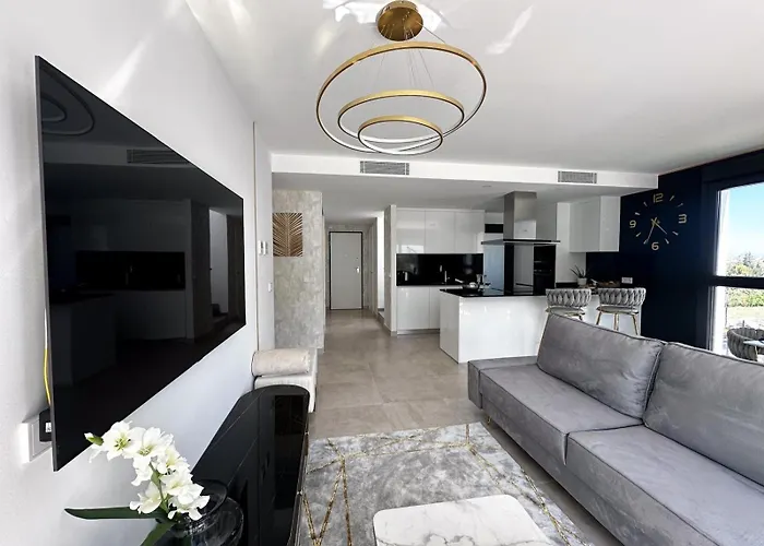 Golden View Atalaya Апартаменти *