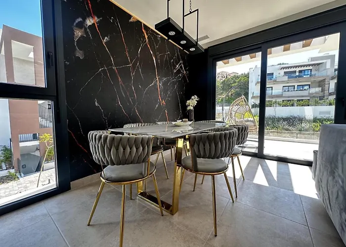 Golden View Atalaya Apartment *