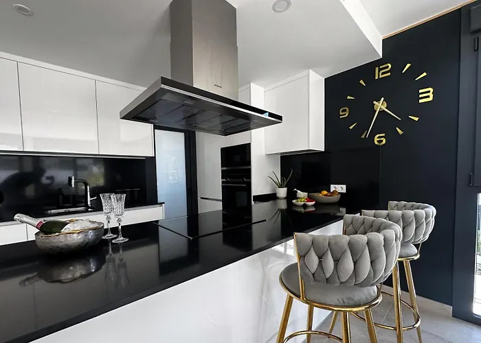 Golden View Atalaya Апартаменти