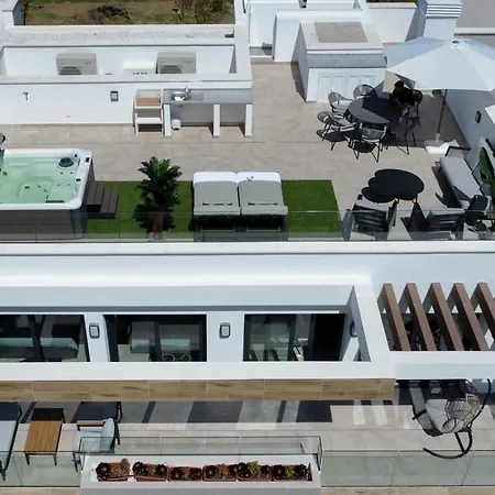 Golden View Atalaya Apartment Estepona