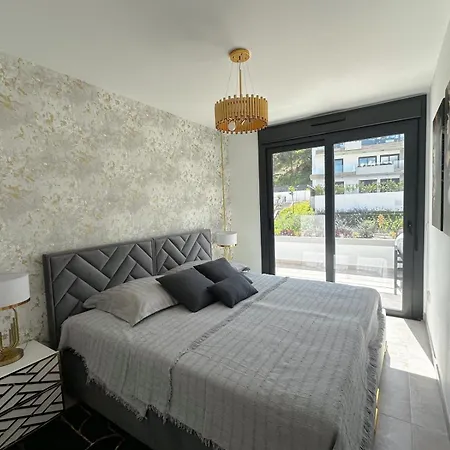 Golden View Atalaya Apartment Estepona